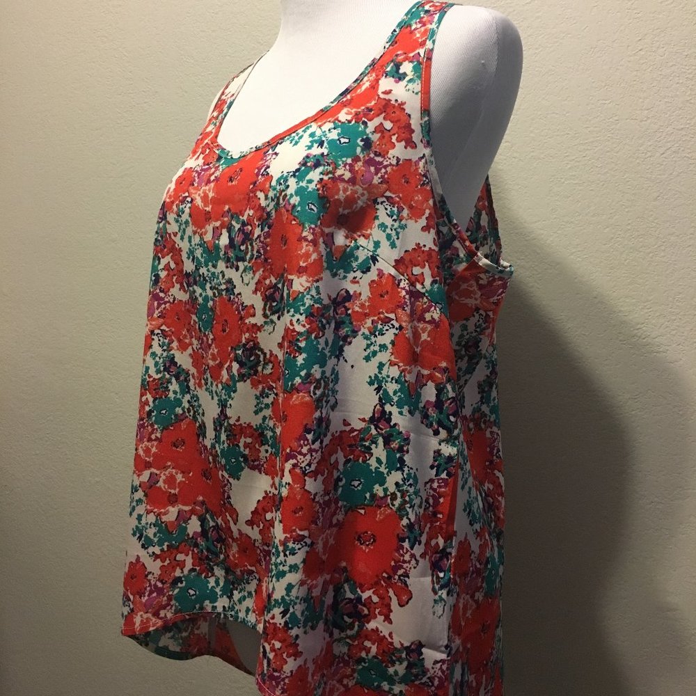 Floral Tank - Picture 2 of 6